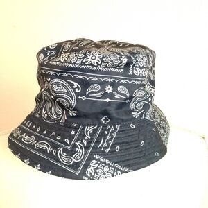 Blue Bandana Print Reversible Bucket Hat Sun Hat Girl's Ages 10-14